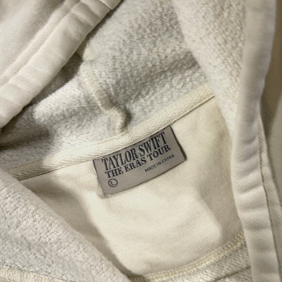 Taylor Swift The Eras Tour Hoodie Large Cream Pullover Graphic Sweatshirt - Picture 6 of 9